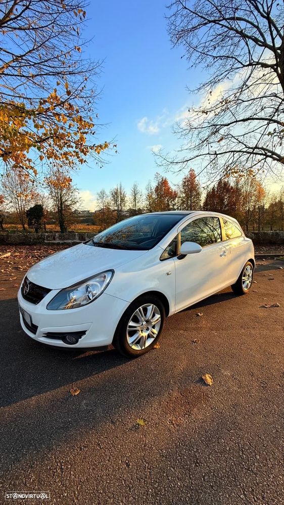 Opel Corsa 1.3 CDTi Black Edition ecoFLEX - 1