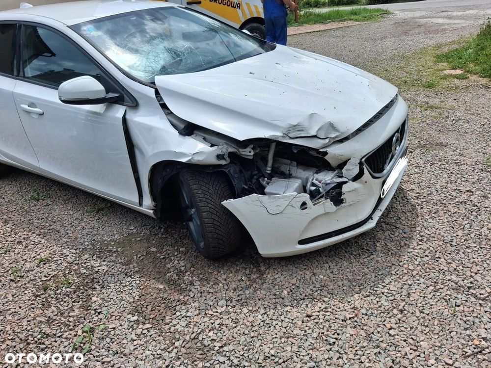 Volvo V40 D3 Drive-E SCR Momentum - 5