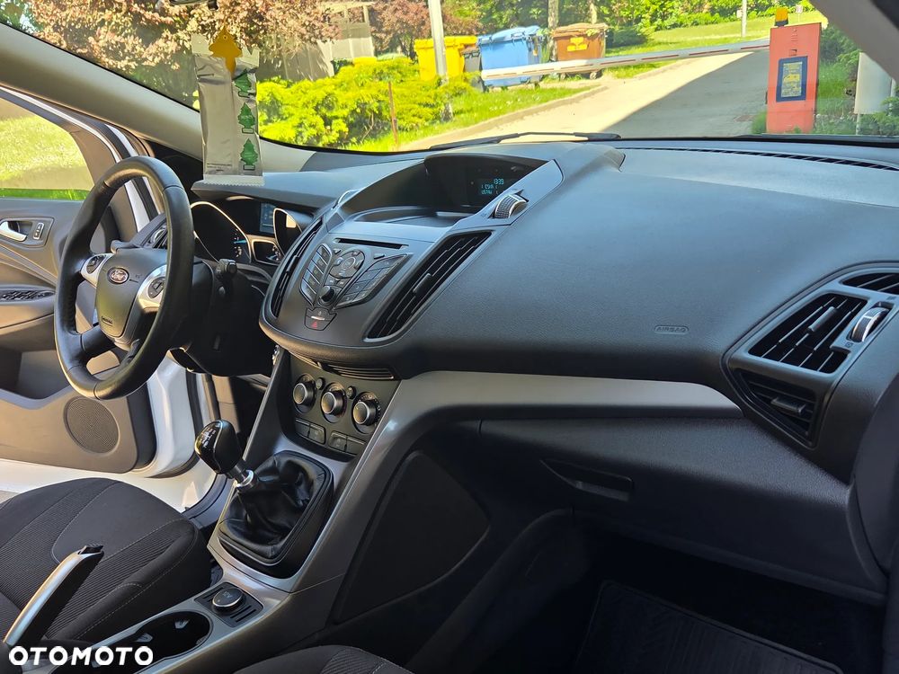 Ford Kuga 2.0 TDCi 4x4 Trend - 31