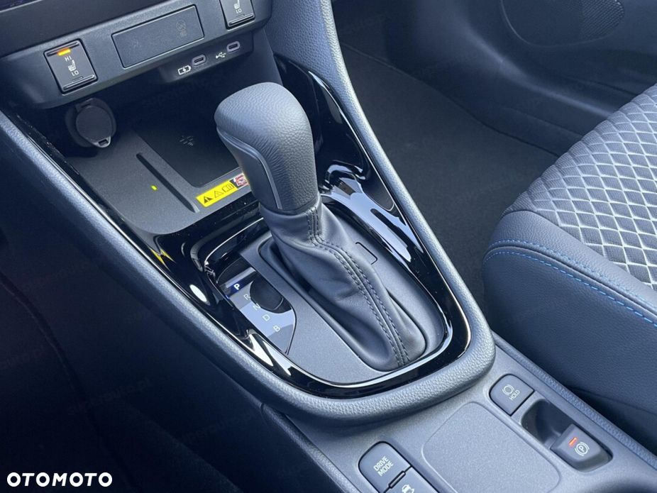 Toyota Yaris - 15