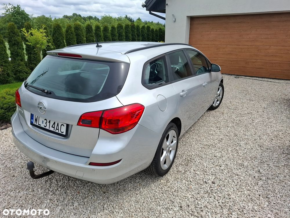 Opel Astra 1.6 Innovation - 15