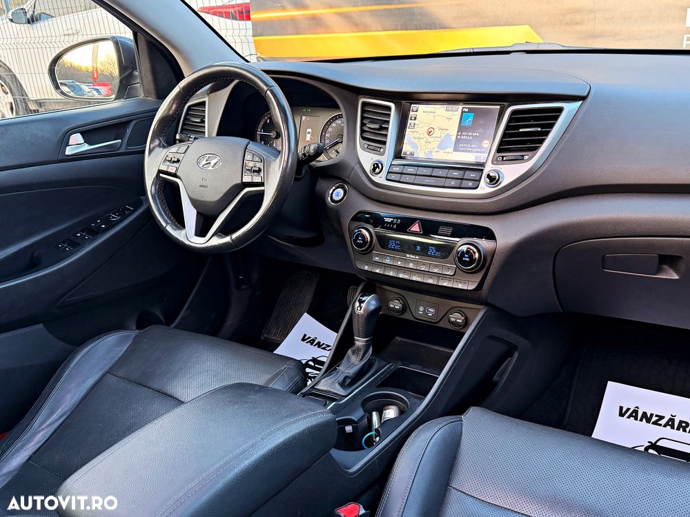Hyundai Tucson 2.0 CRDI 4WD 6AT Style - 17