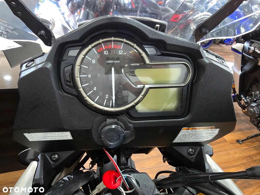 Suzuki DL - 22