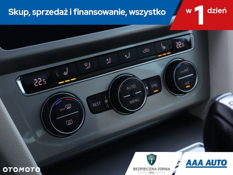 Volkswagen Passat Variant - 17