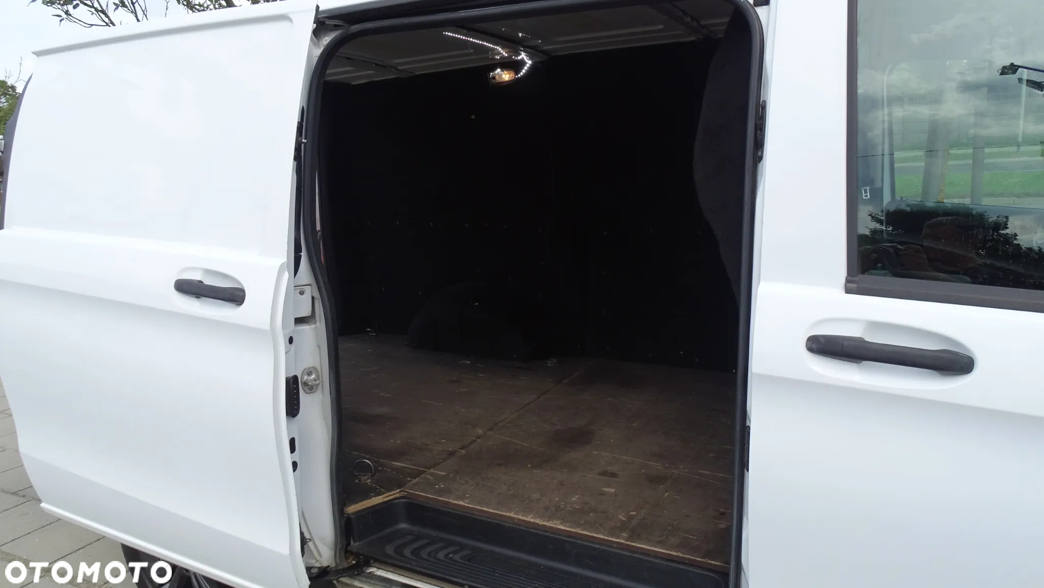 Mercedes-Benz VITO - 15