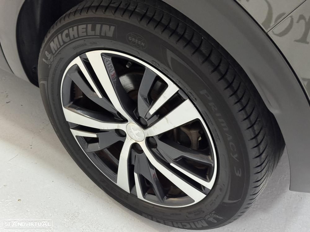 Peugeot 3008 1.5 BlueHDi Allure Pack - 43