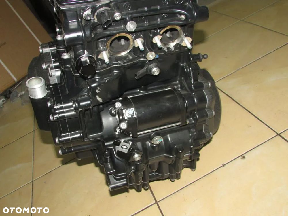 BMW F900 Gs 24 silnik engine motor - 3