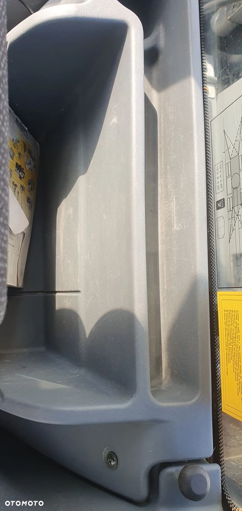 Liebherr A910 Compact - 8