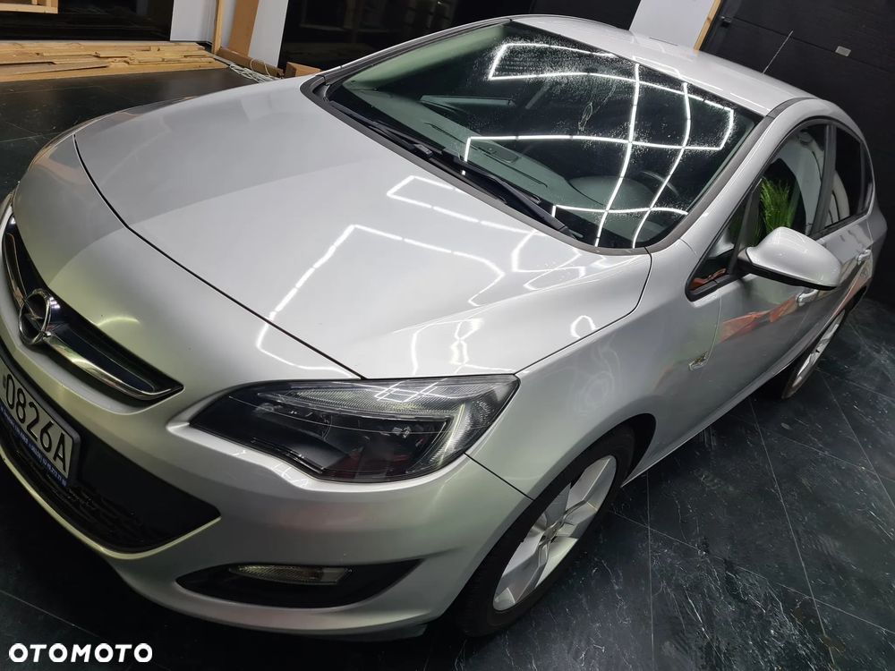 Opel Astra 1.6 Active - 10