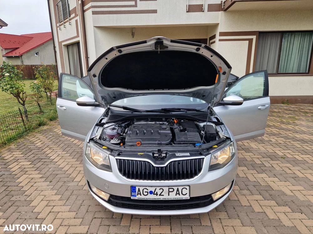 Skoda Octavia 1.6 TDI ELEGANCE - 25