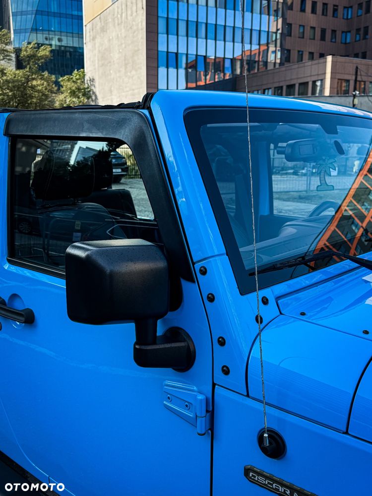 Jeep Wrangler Unlimited 3.6 Automatik Sahara - 25