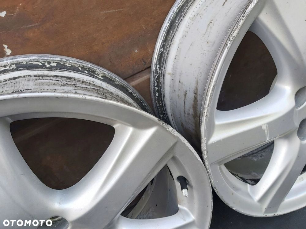 Toyota CAMRY Auris Corolla E16 E18 Avensis T27 Alufelgi 17 5x114,3 7J et45 - 6