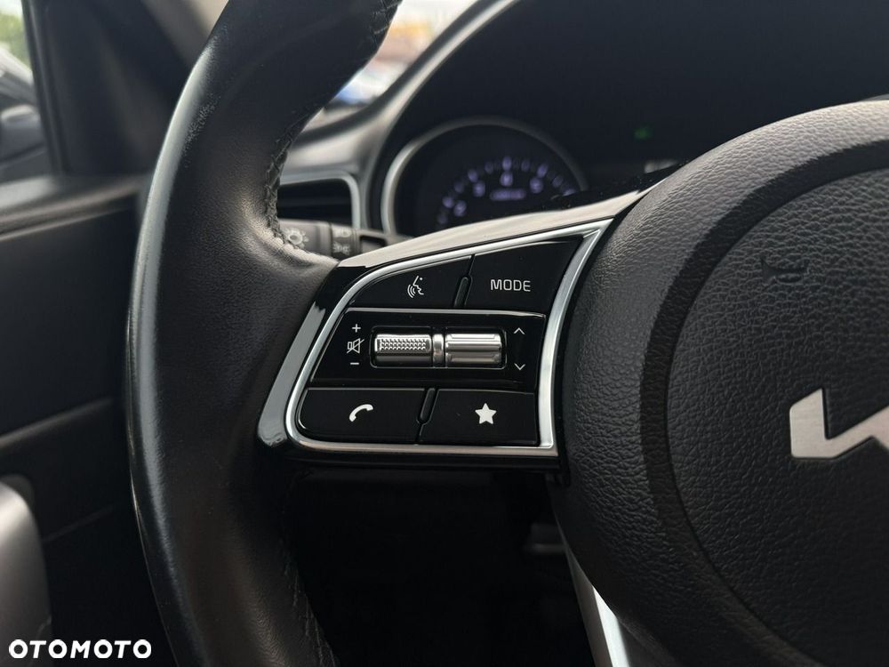 Kia Ceed 1.5 T-GDI M - 10