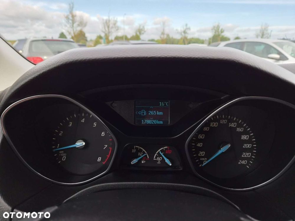 Ford Focus 1.0 EcoBoost Start-Stopp-System Champions Edition - 10