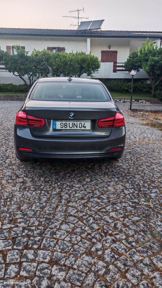 BMW 3 Series 2018 photo 3