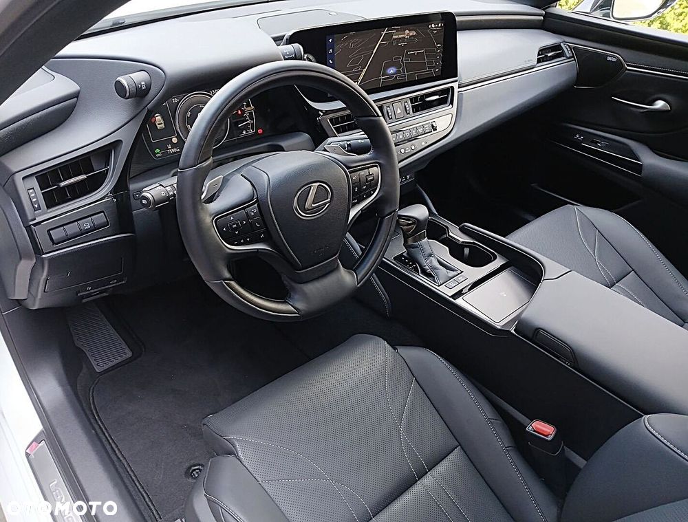 Lexus ES - 18