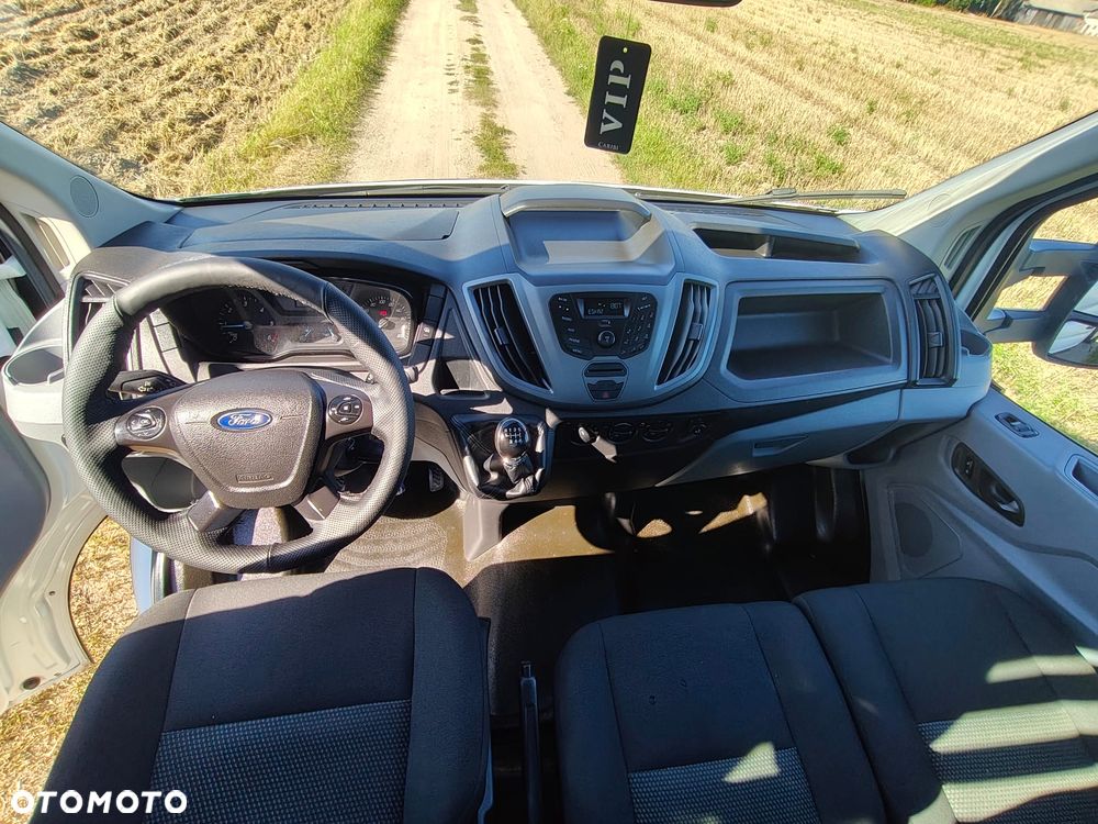 Ford transit - 21