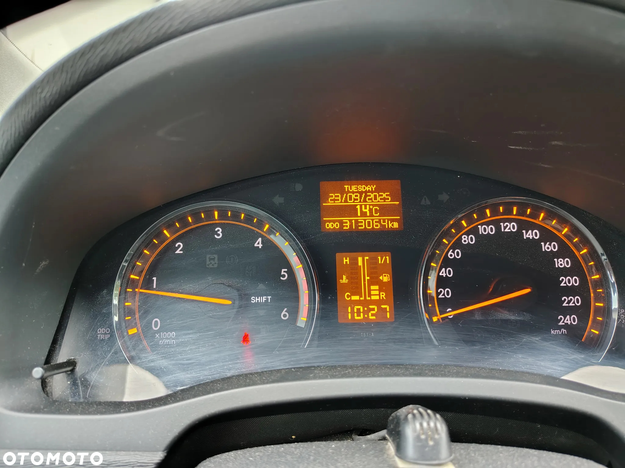 Toyota Avensis - 5
