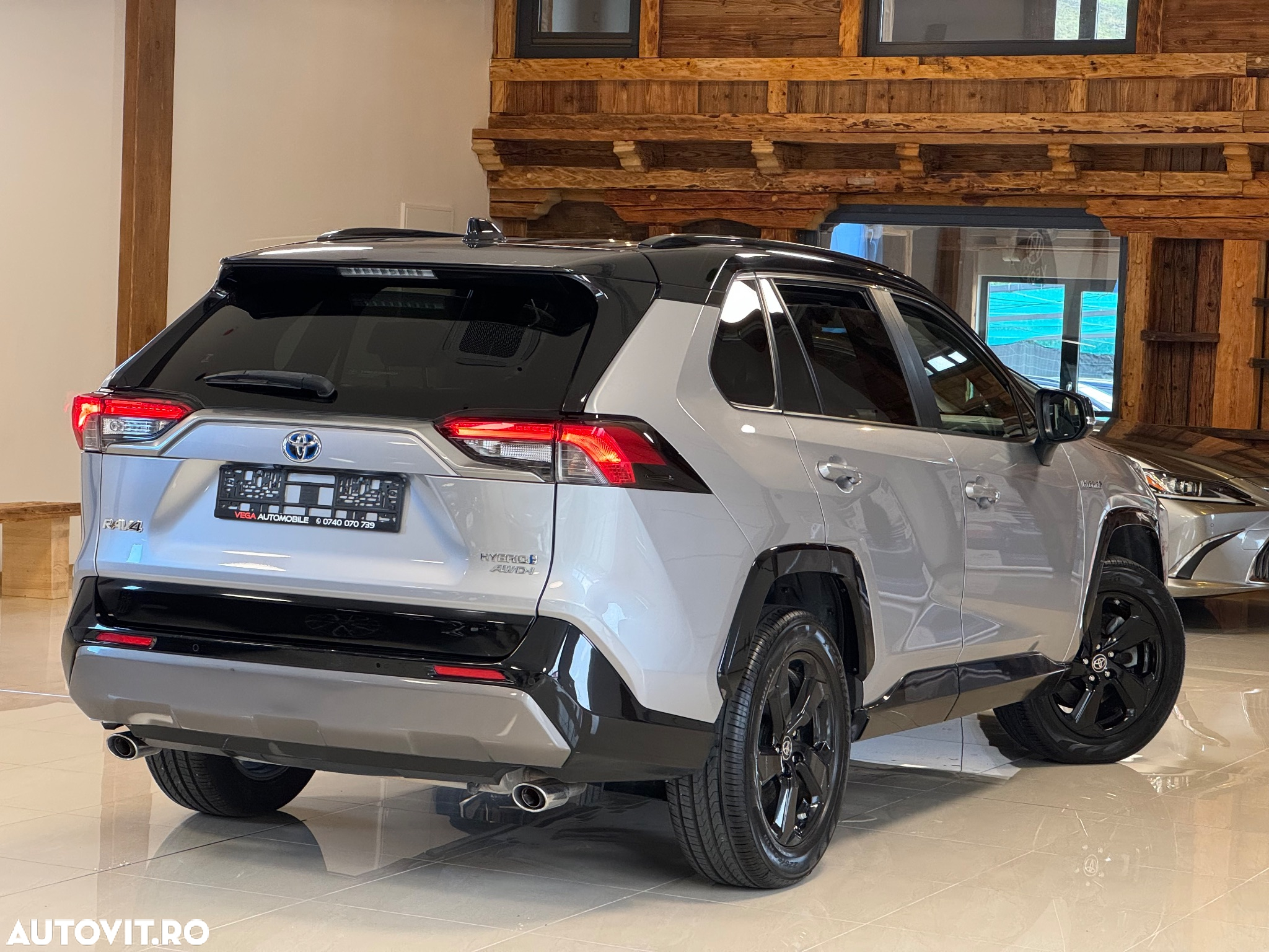 Toyota RAV4 2.5 4x4 Hybrid Black Edition - 3