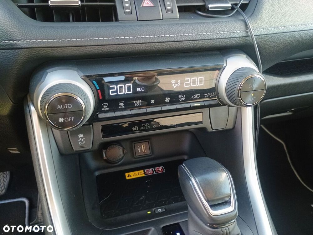 Toyota RAV4 - 21