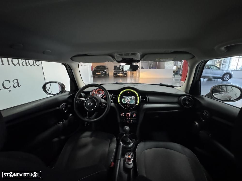 MINI 5 Portas One D - 38