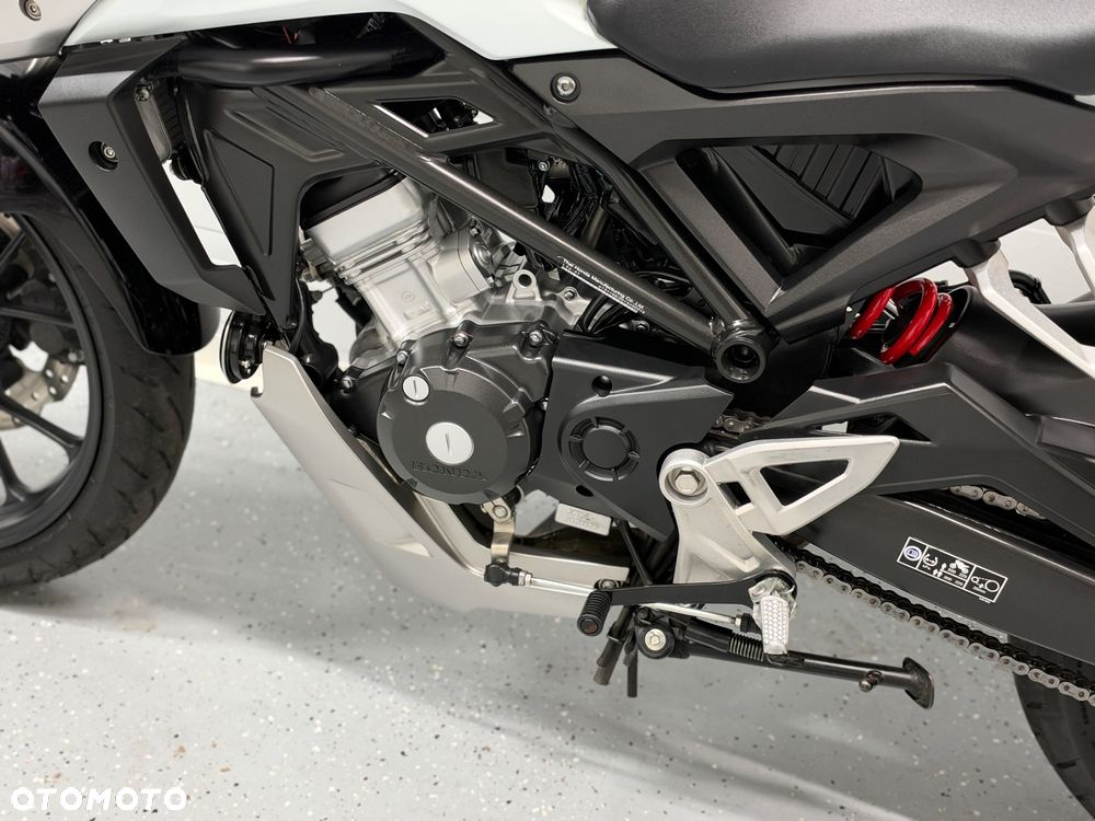 Honda CB - 25