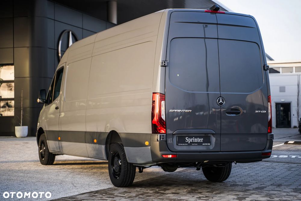 Mercedes-Benz Sprinter - 7