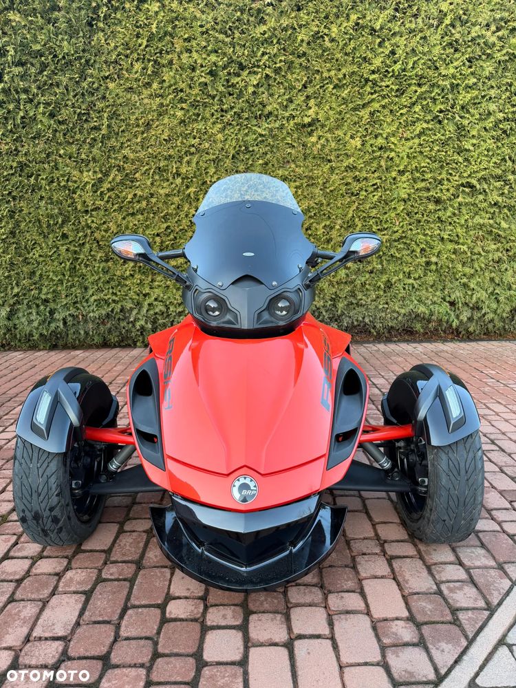 Can-Am Spyder - 3