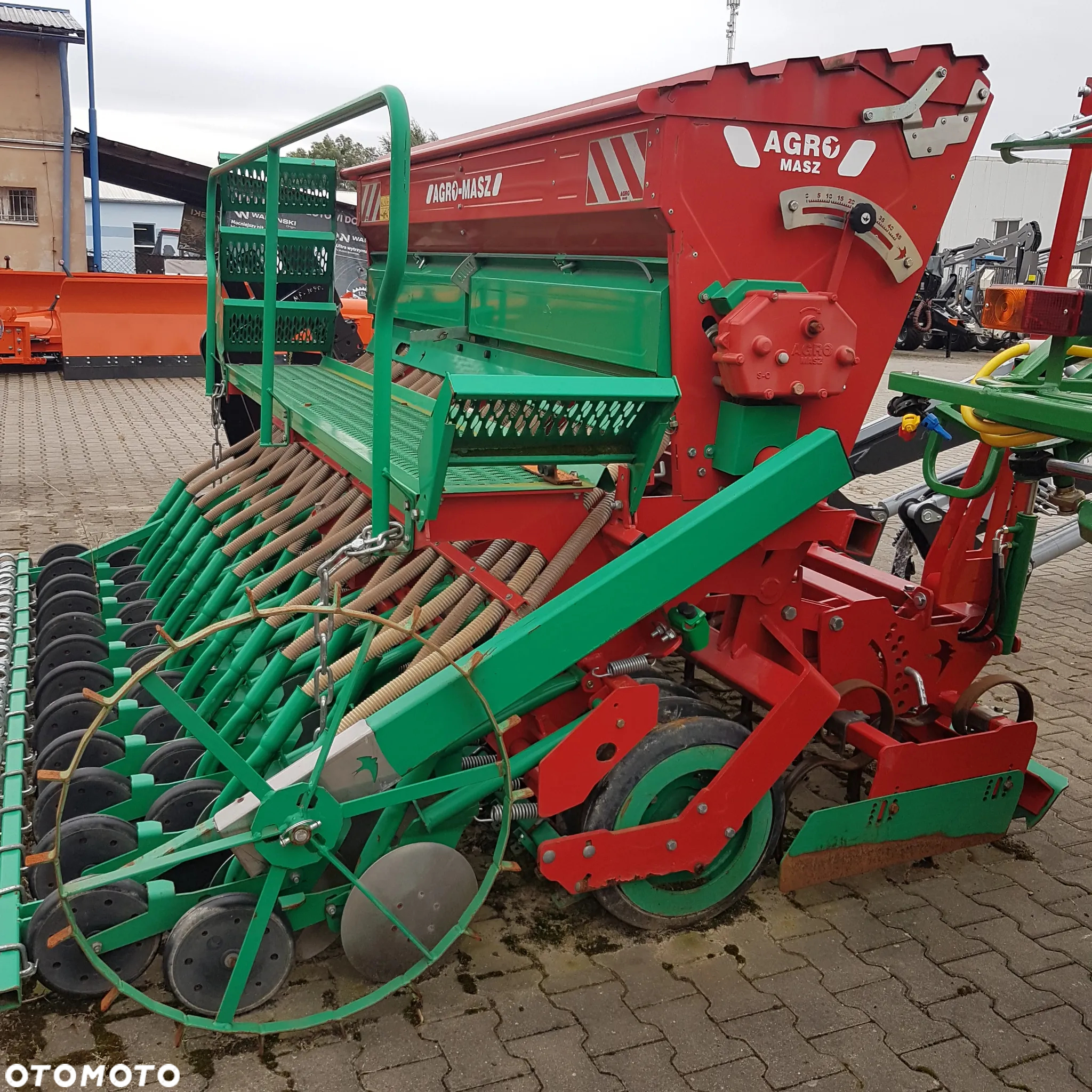 Agro-Masz SN300 - 4