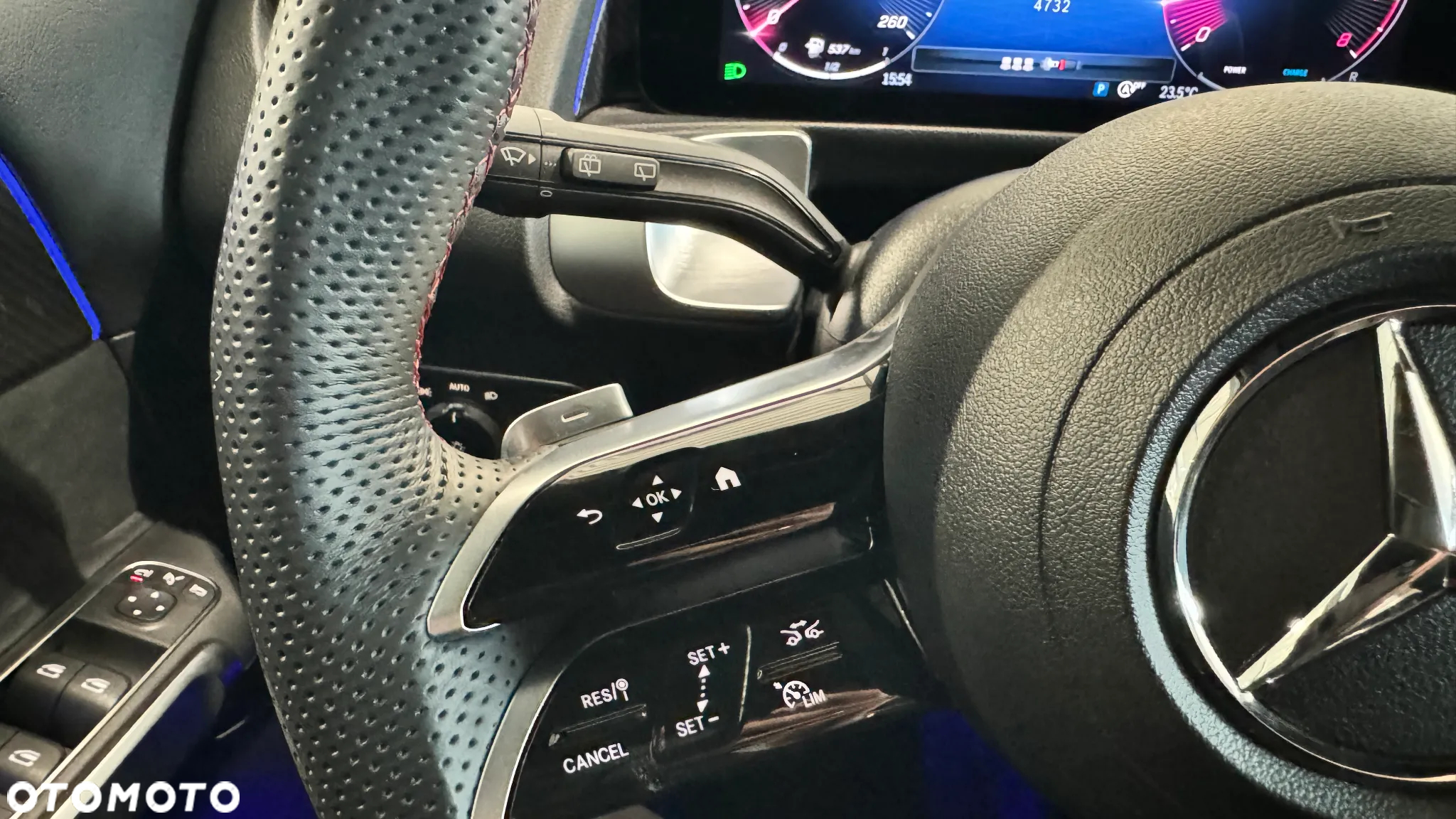 Mercedes-Benz GLB 200 AMG Line 7G-DCT - 19