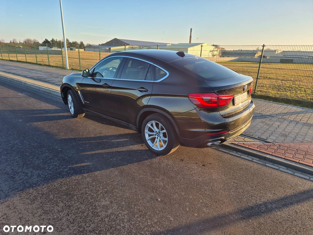 BMW X6 xDrive40d - 13