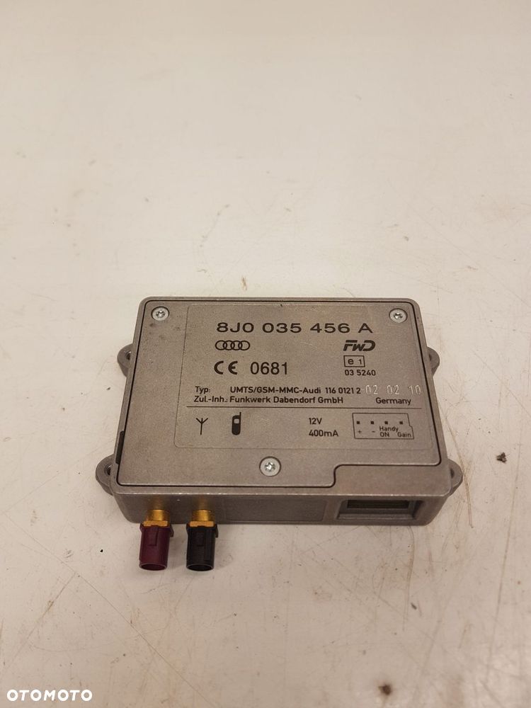 WZMACNIACZ ANTENOWY AUDI A4 A6 A5 Q5 8J0035456A - 1