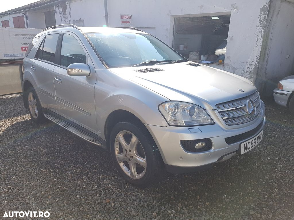 Dezmembrez Mercedes ML W164 3.0 D 2005-2009 - 2