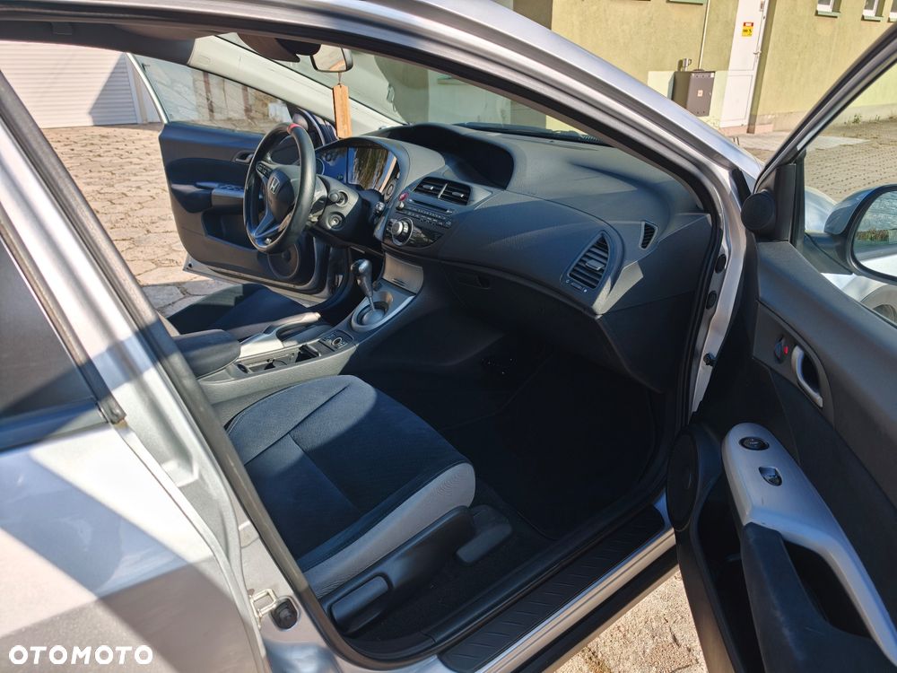 Honda Civic 1.8 Comfort - 31
