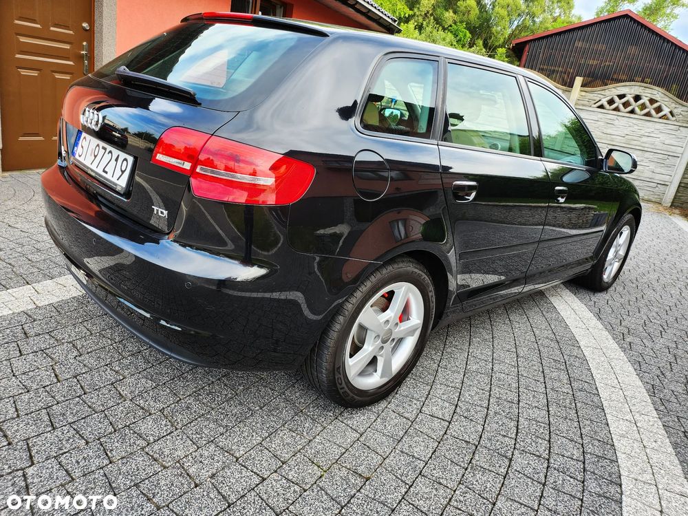 Audi A3 Sportback - 3