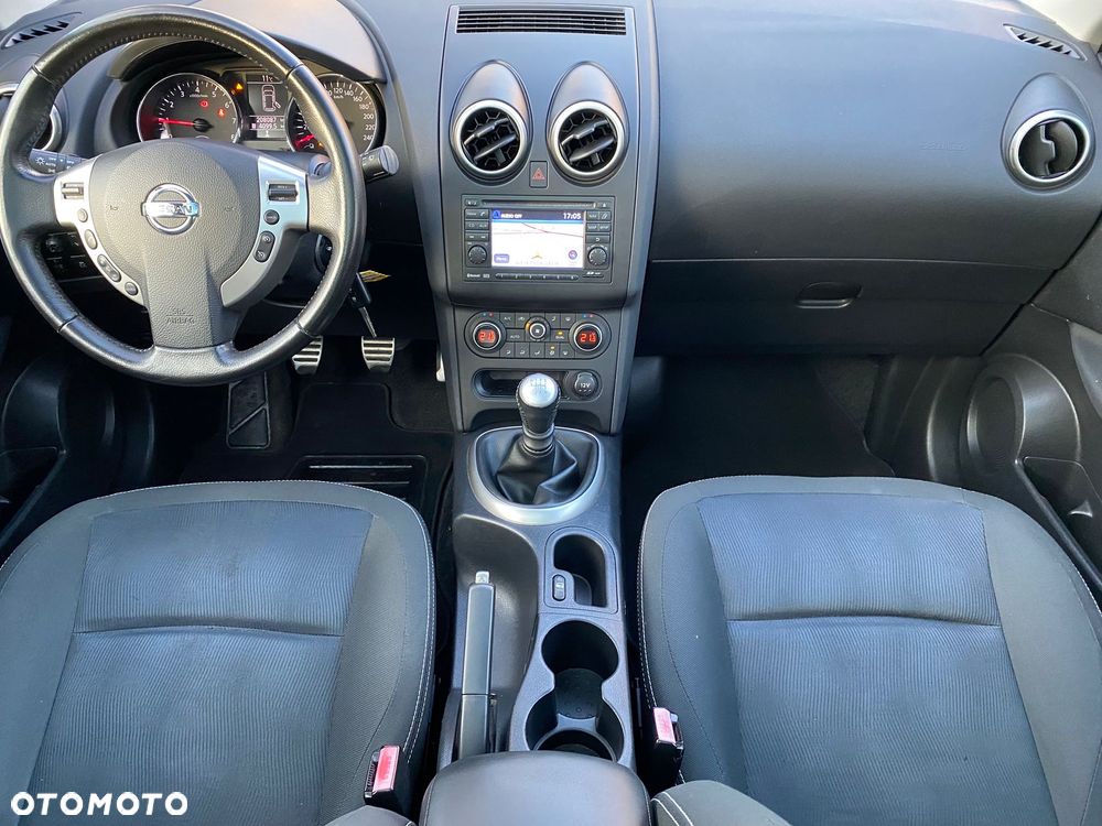 Nissan Qashqai 2.0 360 - 9