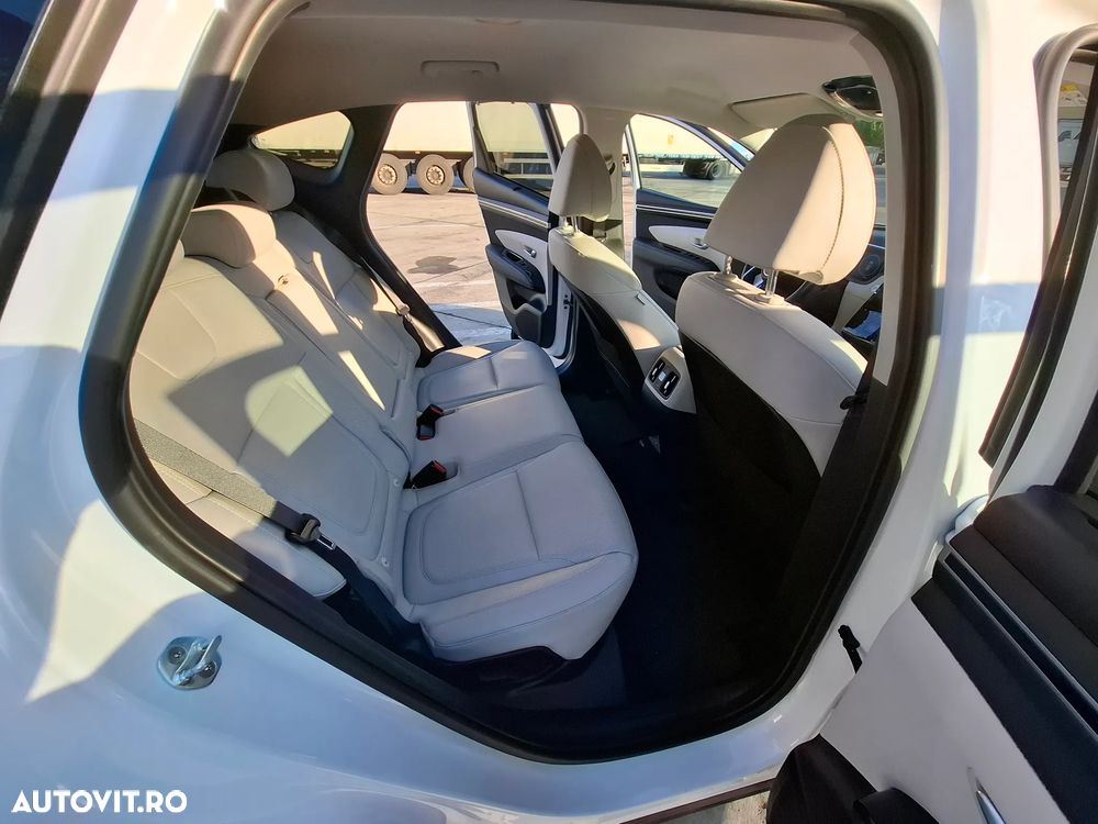 Hyundai Tucson - 16