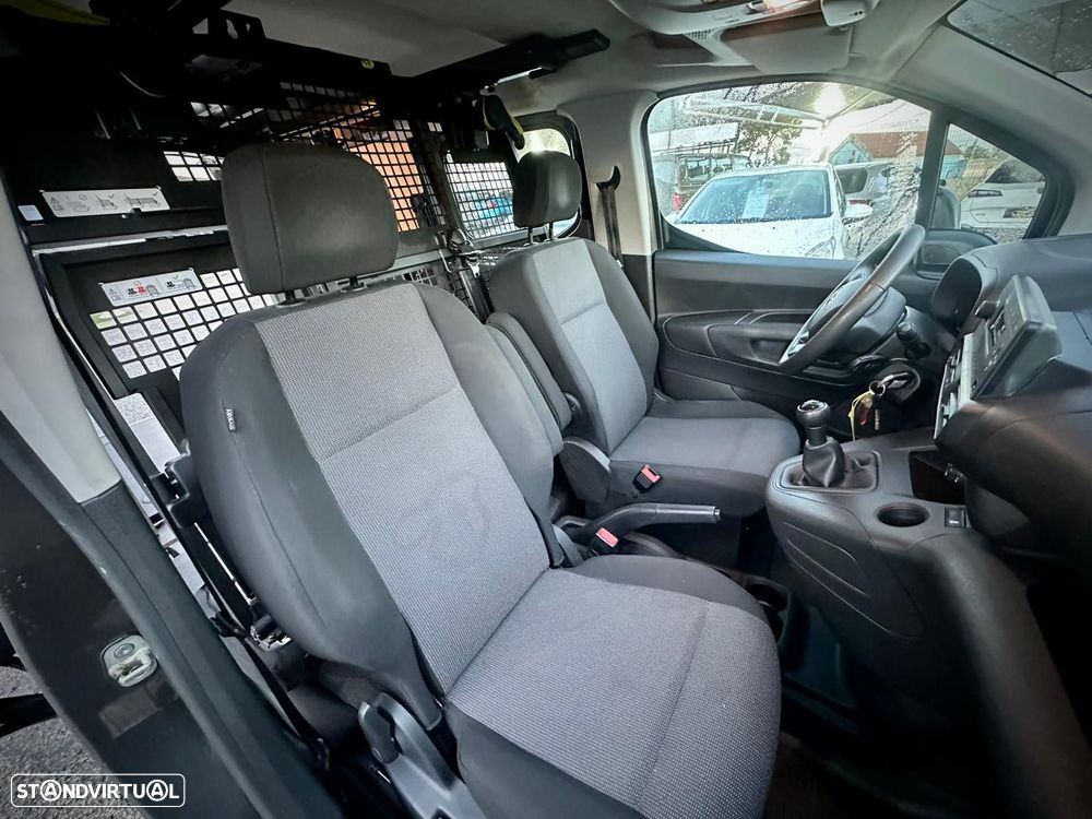 Toyota Proace City 1.5D L2 Exclusive - 17