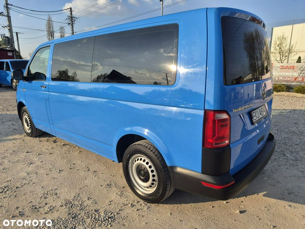 Volkswagen Transporter - 4