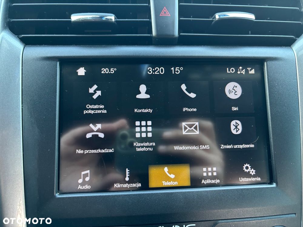 Ford Fusion - 16