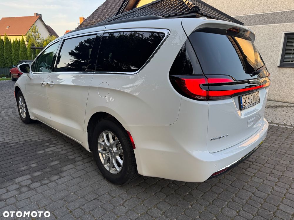 Chrysler Pacifica - 33