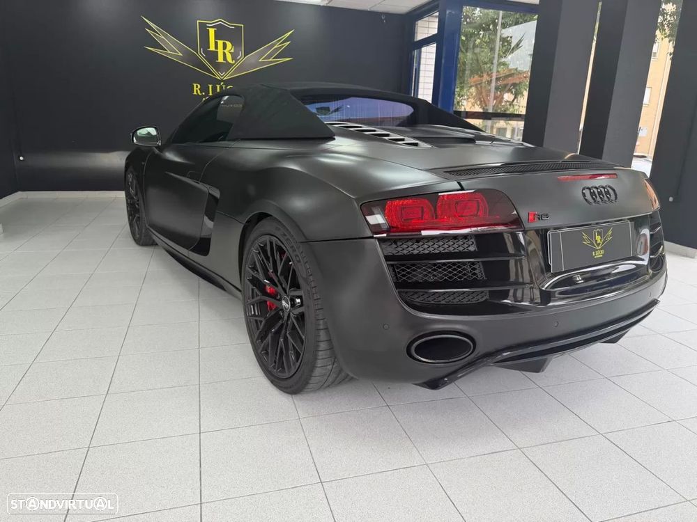 Audi R8 Spyder 5.2 FSi V10 quattro R tronic - 25