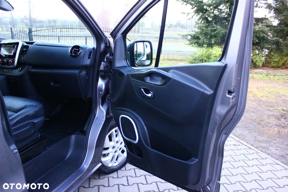 Renault Trafic 2.0 dCi - 37