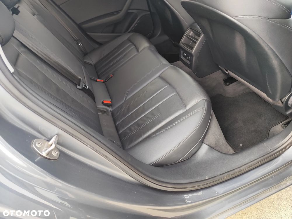 Audi A4 Avant 2.0 TDI - 8