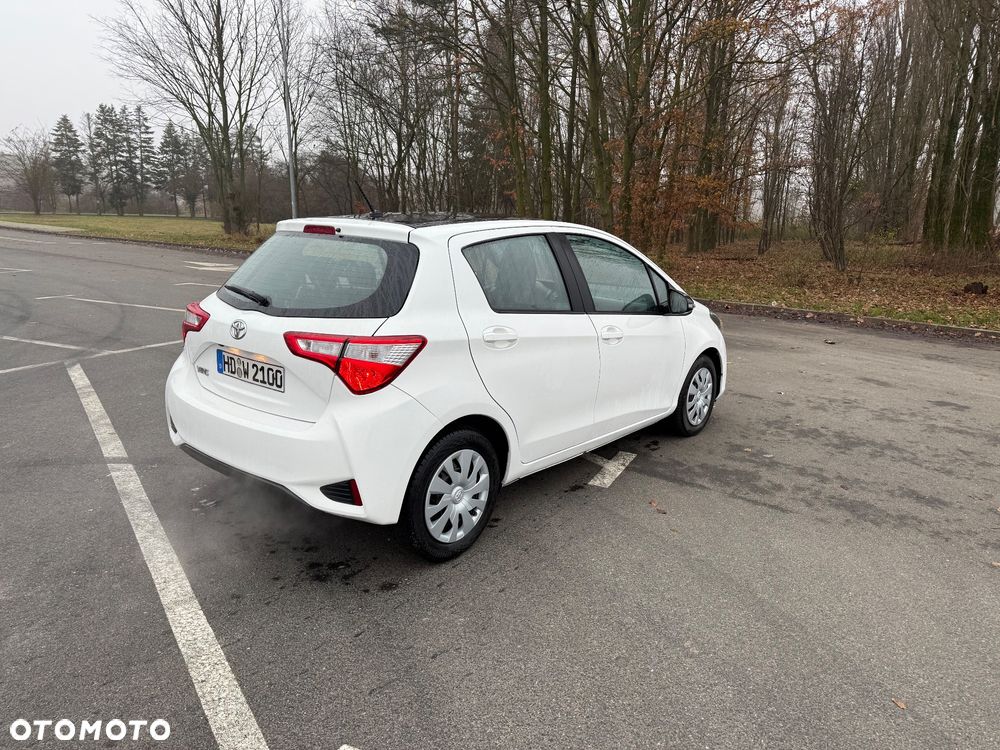 Toyota Yaris 1.5 Premium - 5