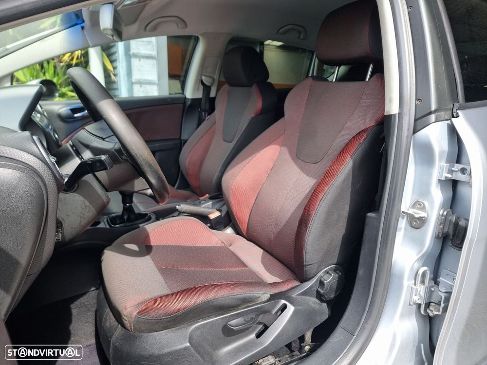 Alfa Romeo 159 Sportwagon 1.9 JTDm 16V 280 - 26