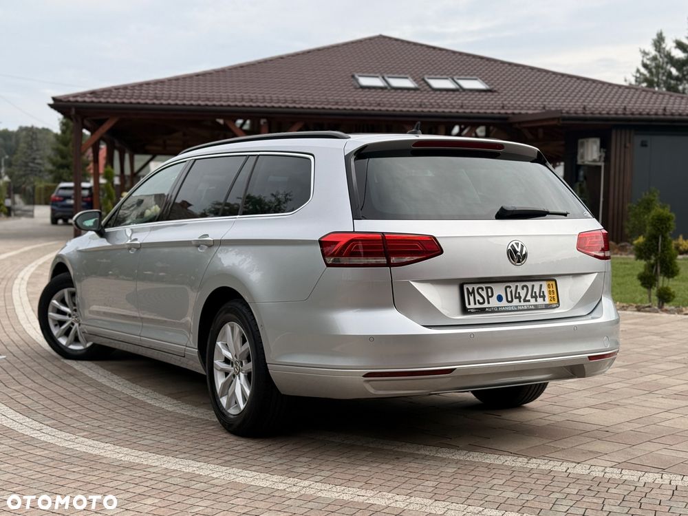 Volkswagen Passat 2.0 TDI SCR Comfortline DSG - 14