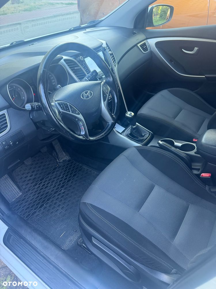 Hyundai i30 1.6 GDI Premium - 6
