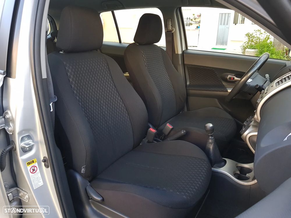 Toyota Urban Cruiser 1.33 VVT-i Sol - 34