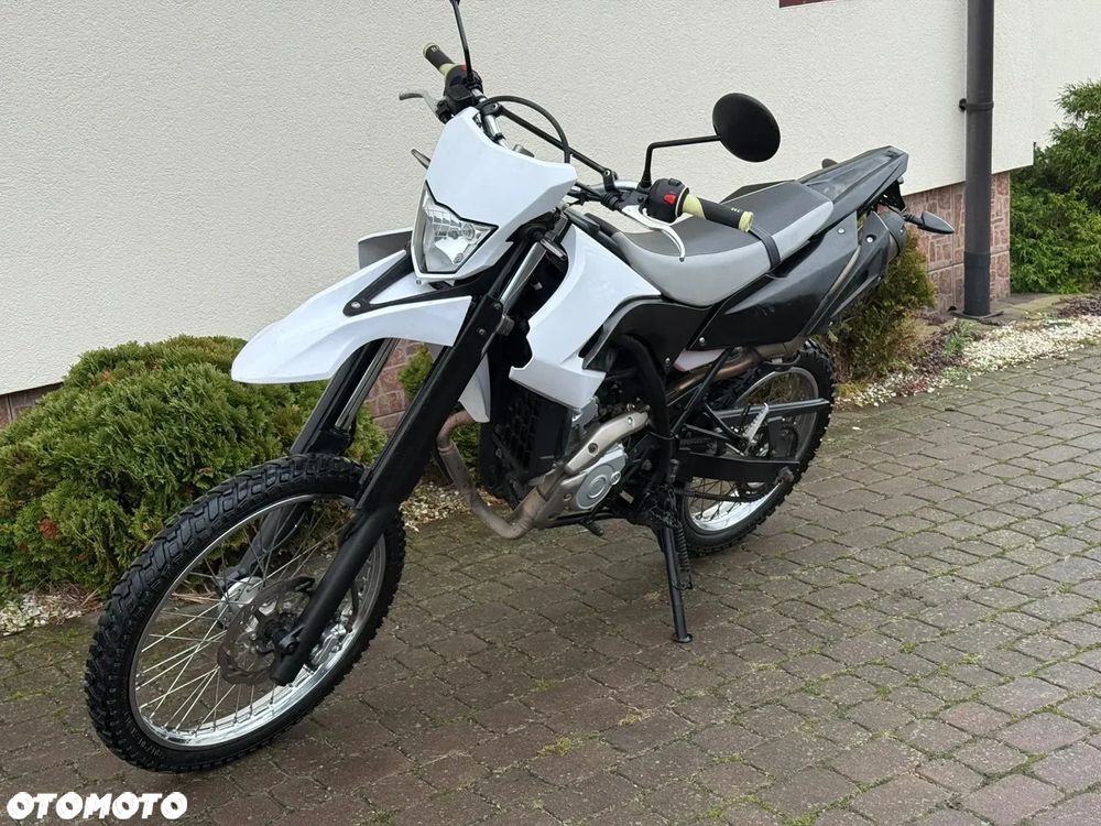 Yamaha WR - 4